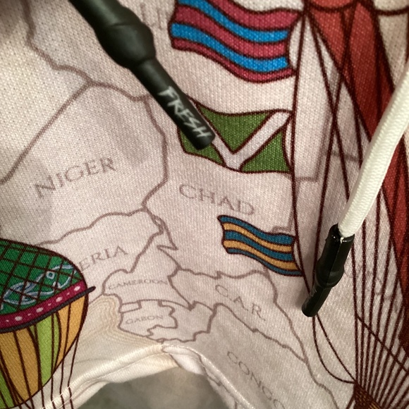 Fresh Hoods Balloon Land Cropped Hoodie - Picture 4 of 9